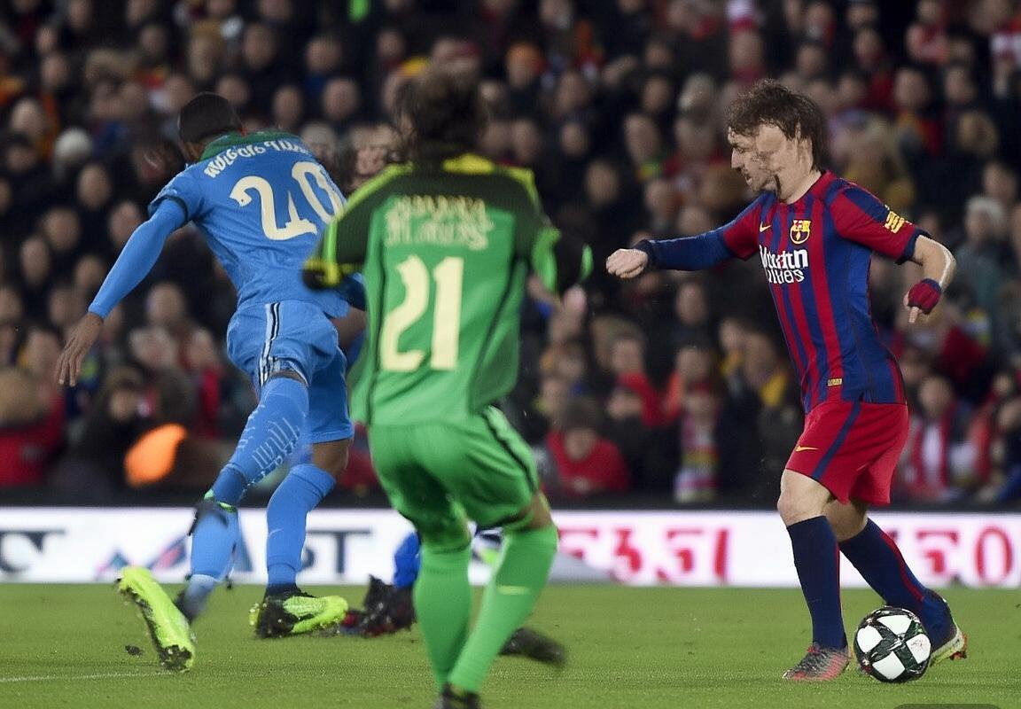 巴列卡诺VS巴塞罗那：西甲巅峰对决悬念重重(图4)